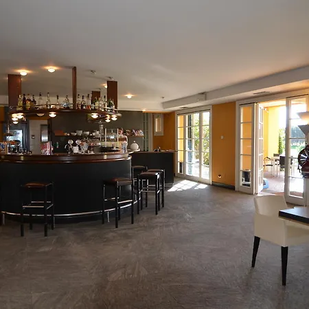 Golf Castelconturbia 酒店 4*
