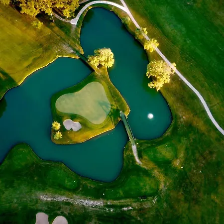 Отель Golf Castelconturbia Аграте-Контурбия