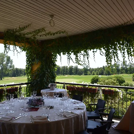 Golf Castelconturbia 酒店 4*