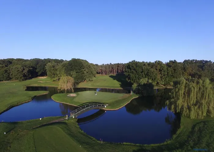ホテル Golf Castelconturbia 4*